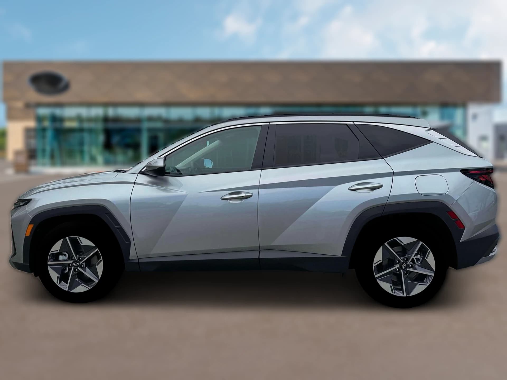 Hyundai Tucson SEL FWD 2026 — side view