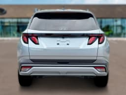 Hyundai Tucson SEL FWD 2026 — side view