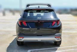 Hyundai Tucson SEL Plus FWD 2026 — side view