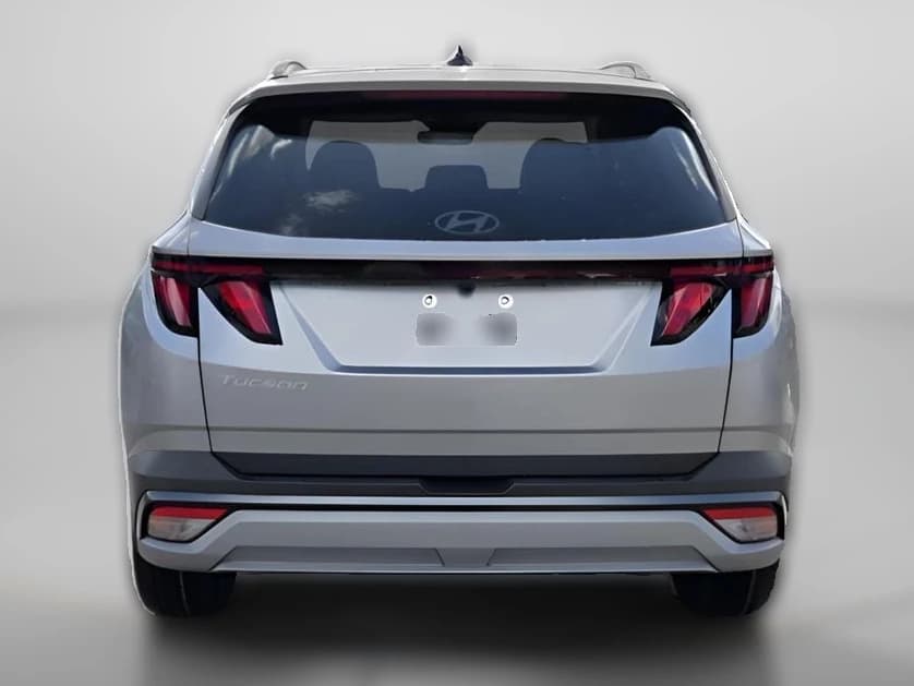 Hyundai Tucson SEL Plus FWD 2026 — side view