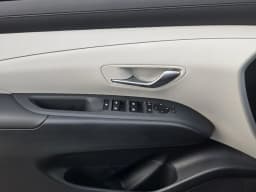 Hyundai Tucson SEL Plus FWD 2026 — side view