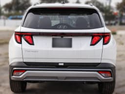 Hyundai Tucson SEL FWD 2026 — side view