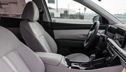 Hyundai Tucson SEL FWD 2026 — side view