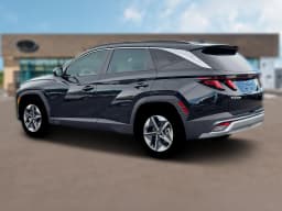 Hyundai Tucson SEL FWD 2026 — side view