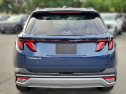 Hyundai Tucson SEL FWD 2026 — side view