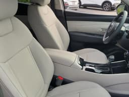 Hyundai Tucson SEL FWD 2026 — side view