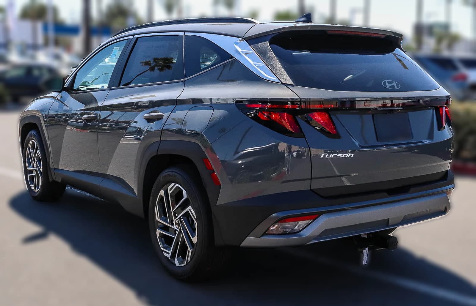 Hyundai Tucson SEL Plus FWD 2026 — side view