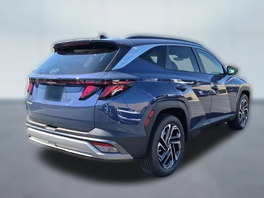 Hyundai Tucson SEL FWD 2026 — side view