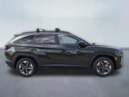 Hyundai Tucson SEL FWD 2026 — side view