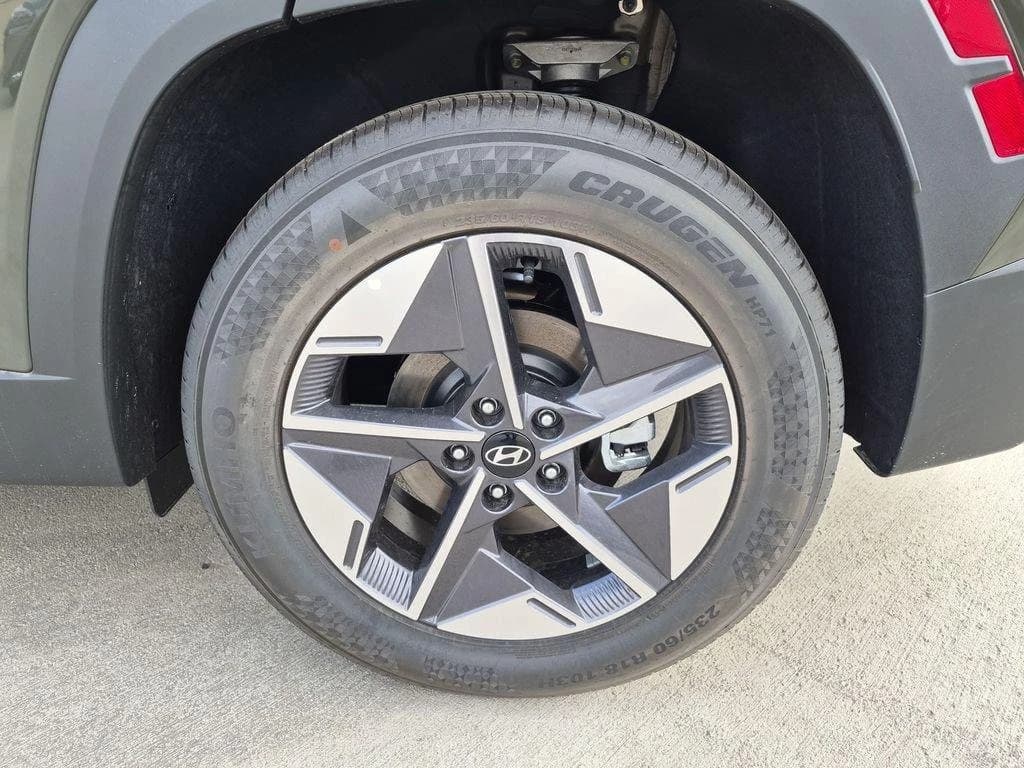 Hyundai Tucson SEL FWD 2026 — side view