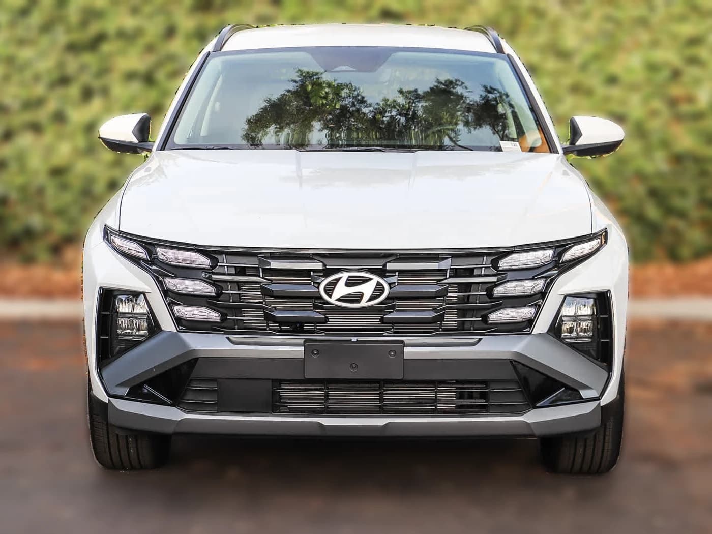 Hyundai Tucson SEL Plus FWD 2026 — side view