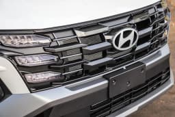 Hyundai Tucson SEL Plus FWD 2026 — side view