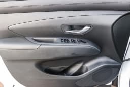 Hyundai Tucson SEL Plus FWD 2026 — side view