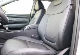 Hyundai Tucson SEL Plus FWD 2026 — side view