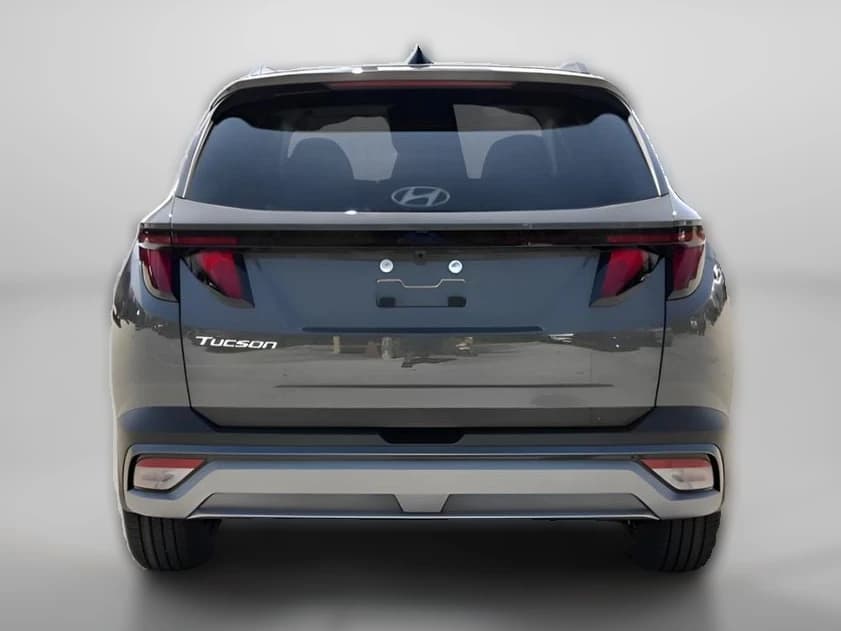 Hyundai Tucson SEL FWD 2026 — side view