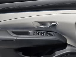 Hyundai Tucson SEL FWD 2026 — side view