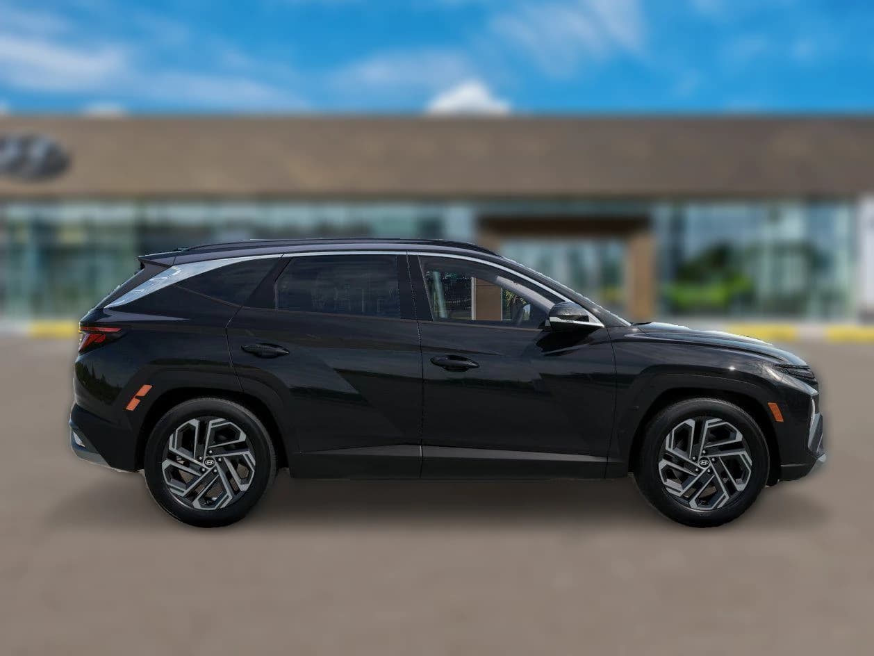 Hyundai Tucson SEL FWD 2026 — side view