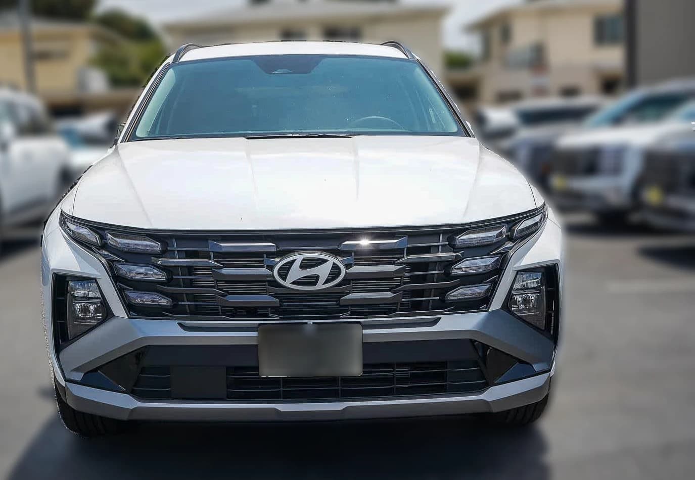Hyundai Tucson SEL Plus FWD 2026 — side view