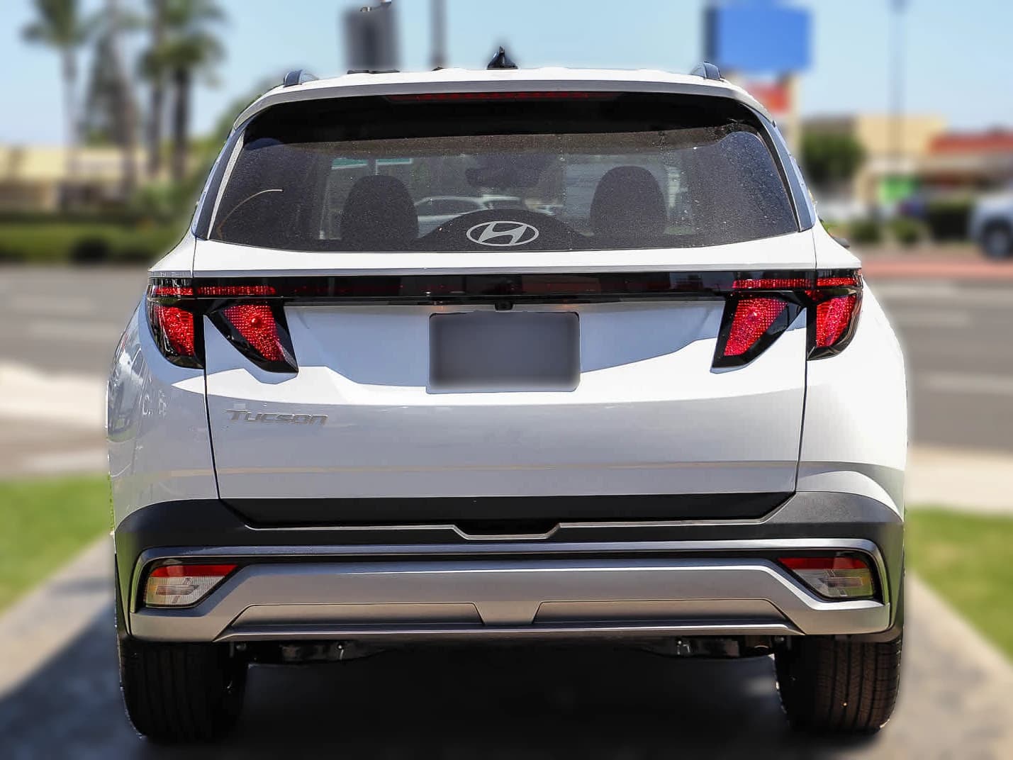 Hyundai Tucson SEL Plus FWD 2026 — side view