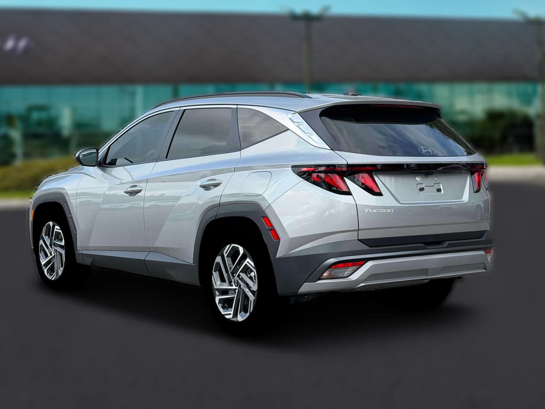 Hyundai Tucson SEL Plus FWD 2026 — side view