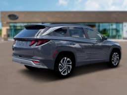 Hyundai Tucson SEL FWD 2026 — side view