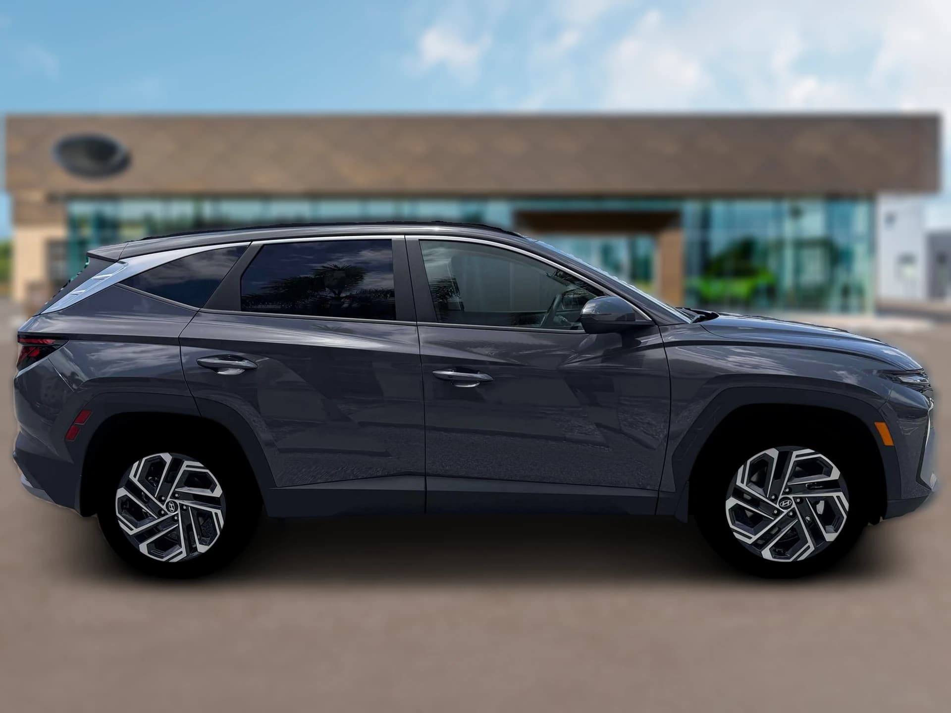 Hyundai Tucson SEL FWD 2026 — side view