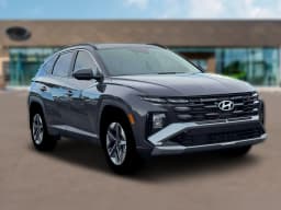 Hyundai Tucson SEL FWD 2026 — side view
