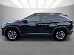 Hyundai Tucson SEL Plus FWD 2026 — side view