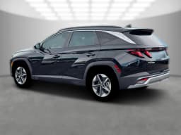 Hyundai Tucson SEL Plus FWD 2026 — side view