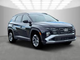 Hyundai Tucson SEL Plus FWD 2026 — side view