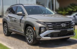 Hyundai Tucson SEL Plus FWD 2026 — side view