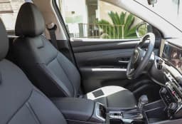 Hyundai Tucson SEL Plus FWD 2026 — side view