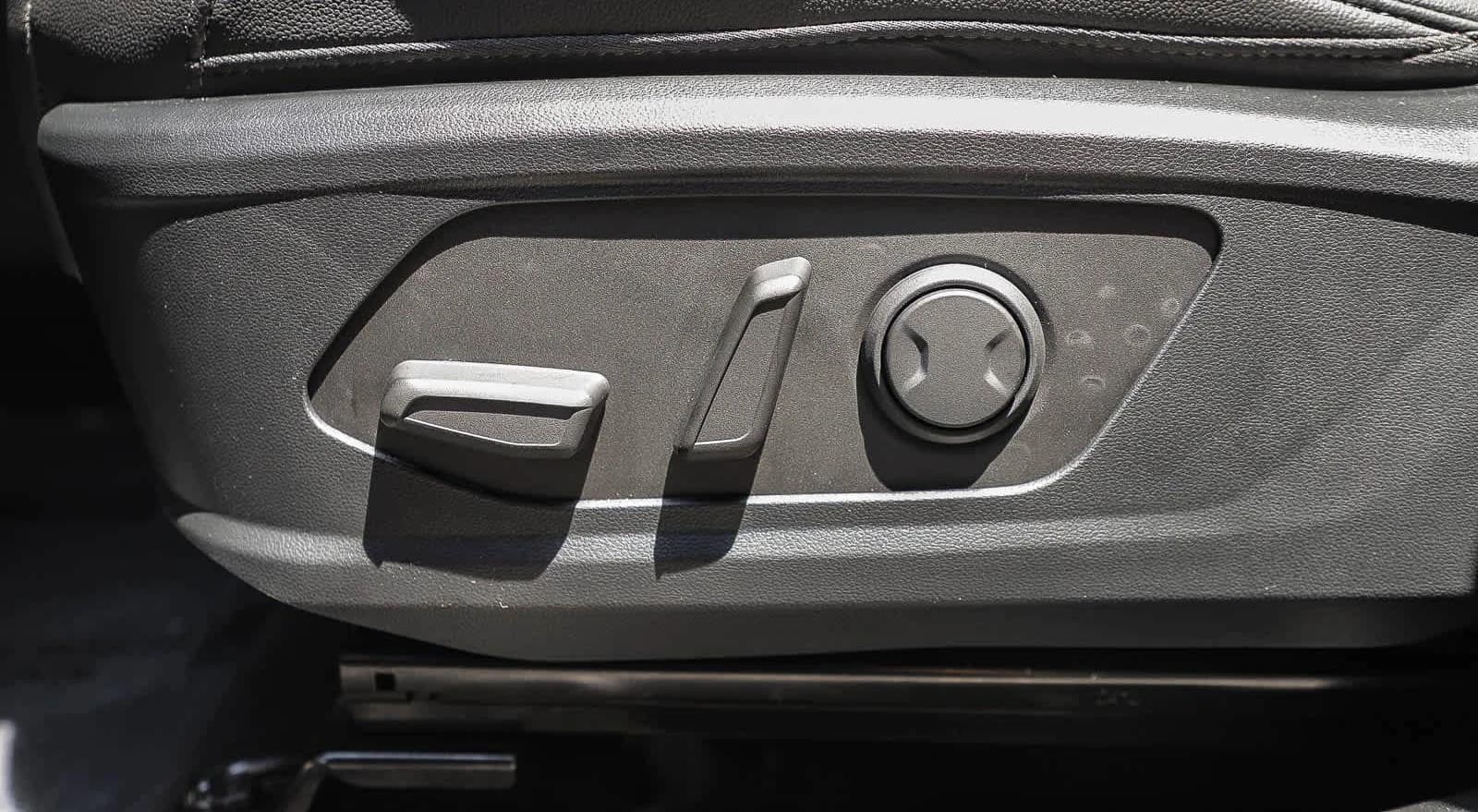 Hyundai Tucson SEL Plus FWD 2026 — side view