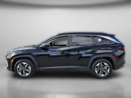 Hyundai Tucson SEL FWD 2026 — side view