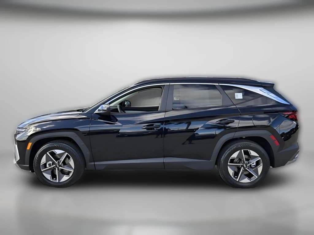 Hyundai Tucson SEL FWD 2026 — side view