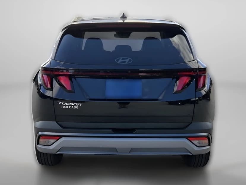 Hyundai Tucson SEL FWD 2026 — side view