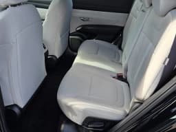 Hyundai Tucson SEL FWD 2026 — side view
