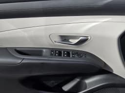 Hyundai Tucson SEL FWD 2026 — side view
