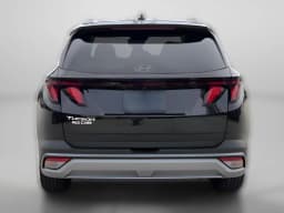 Hyundai Tucson SEL Plus FWD 2026 — side view
