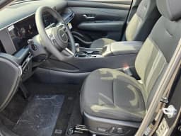 Hyundai Tucson SEL FWD 2026 — side view