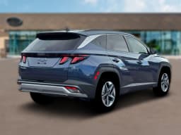 Hyundai Tucson SEL FWD 2026 — side view