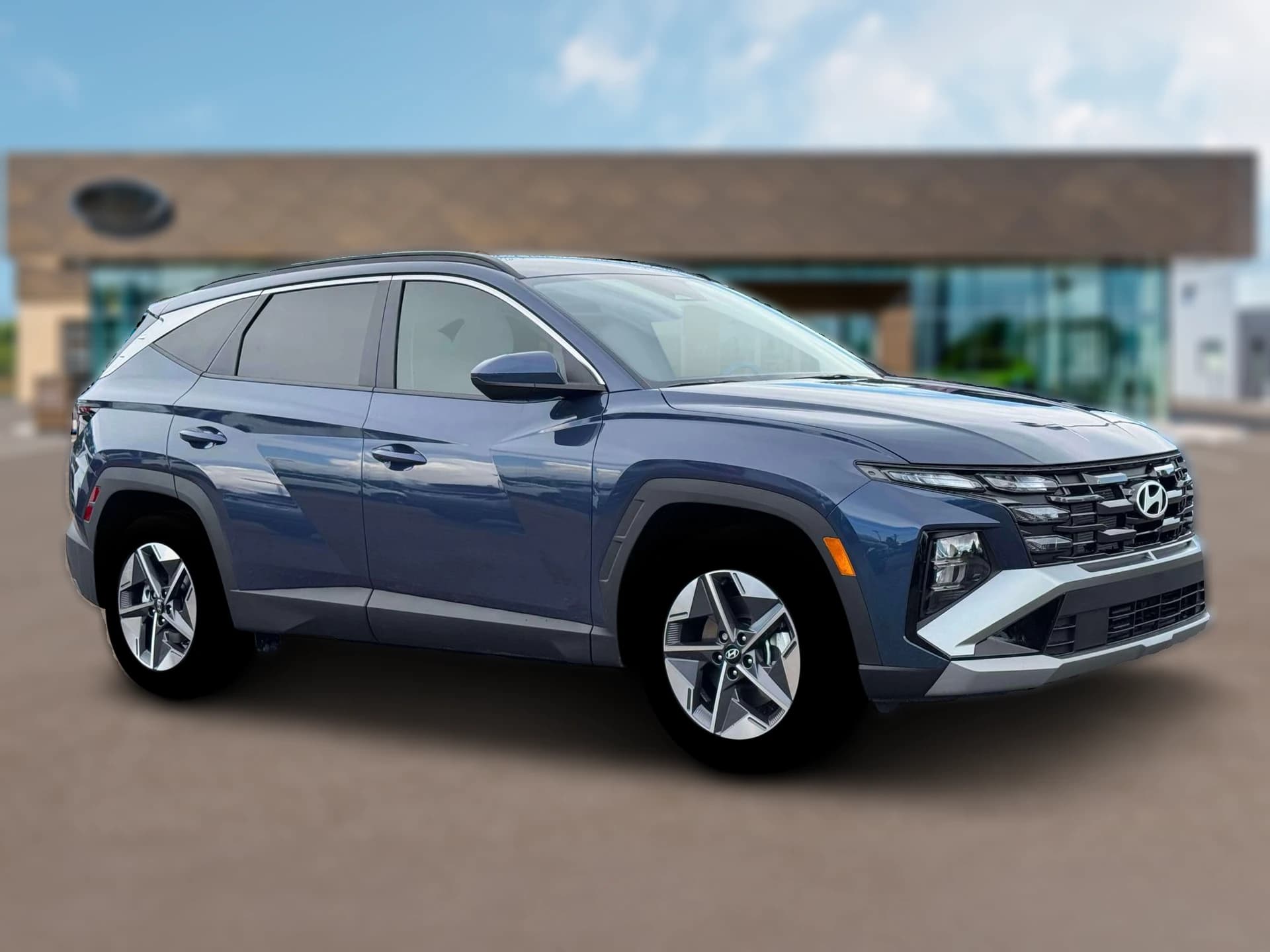 Hyundai Tucson SEL FWD 2026 — side view