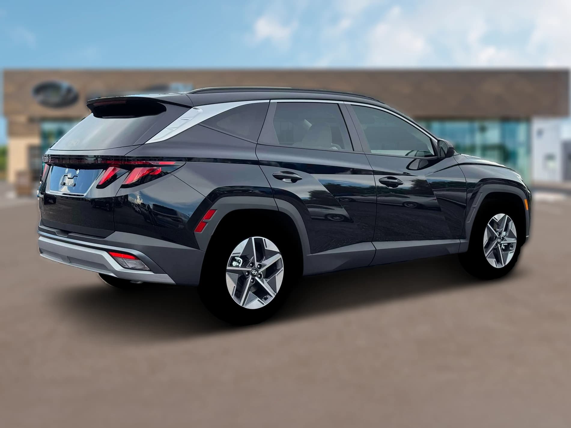 Hyundai Tucson SEL FWD 2026 — side view