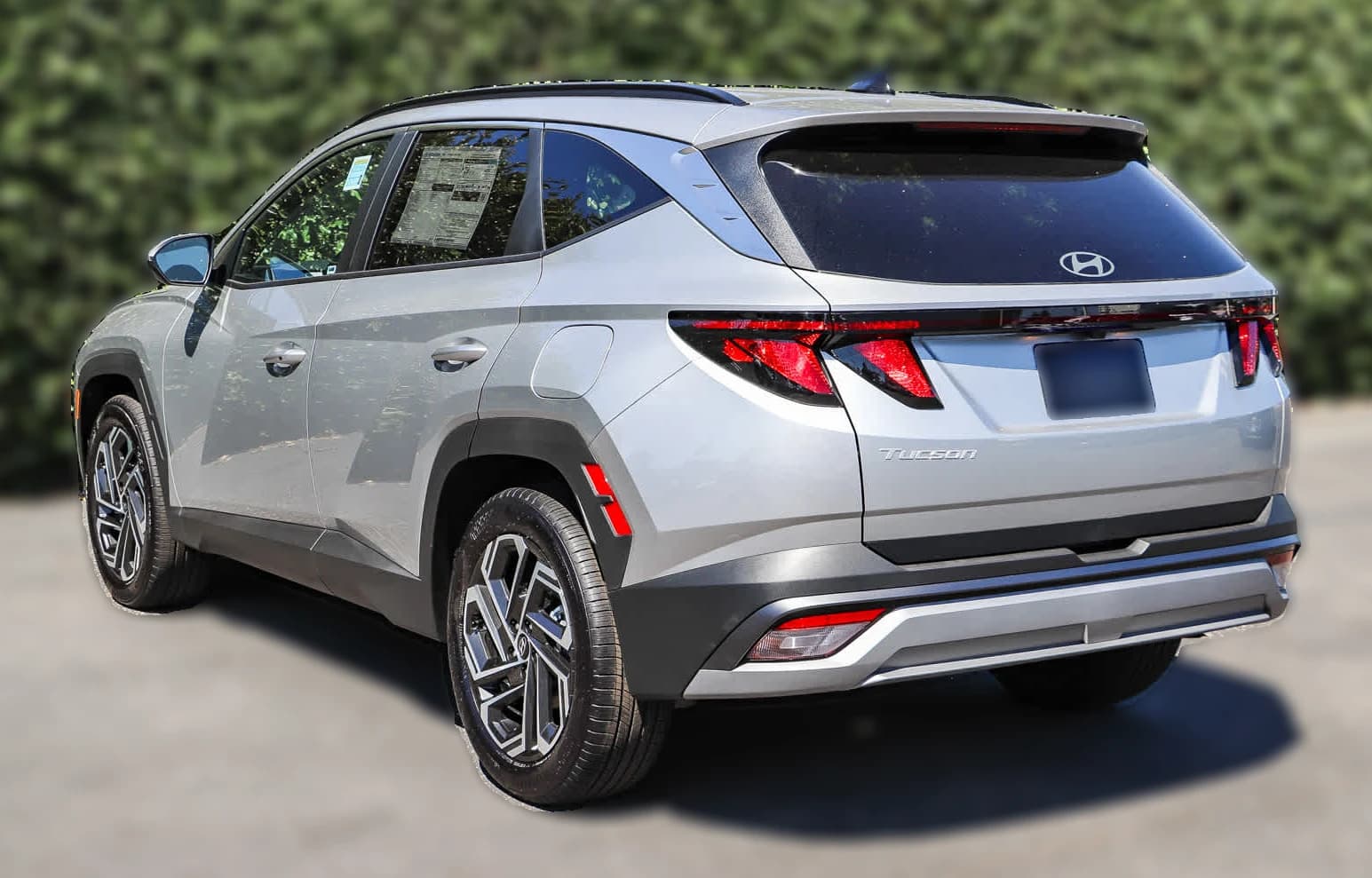 Hyundai Tucson SEL Plus FWD 2026 — side view