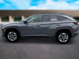 Hyundai Tucson SEL AWD 2026 — side view