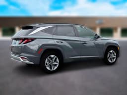 Hyundai Tucson SEL AWD 2026 — side view