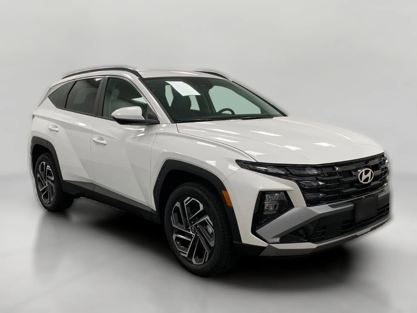 Hyundai Tucson SEL Plus AWD 2026 — side view