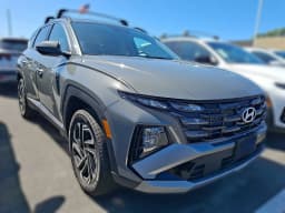 Hyundai Tucson SEL Plus AWD 2026 — side view