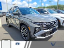Hyundai Tucson SEL Plus AWD 2026 — side view