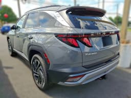 Hyundai Tucson SEL Plus AWD 2026 — side view